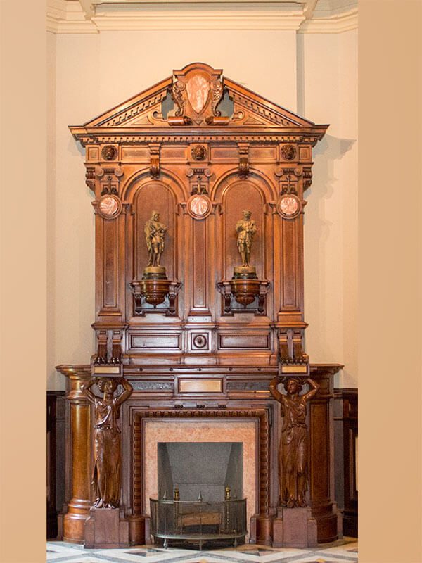 Entrance Hall Mantle Courtesy of Sarah Grote Photography